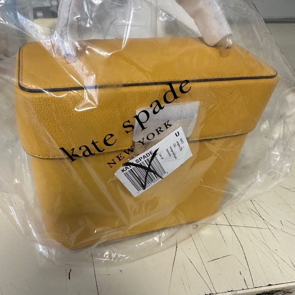 Brand new Kate Spade Voyage Small Handle Sunglow Yellow Crossbody Purse - Picture 6 of 6